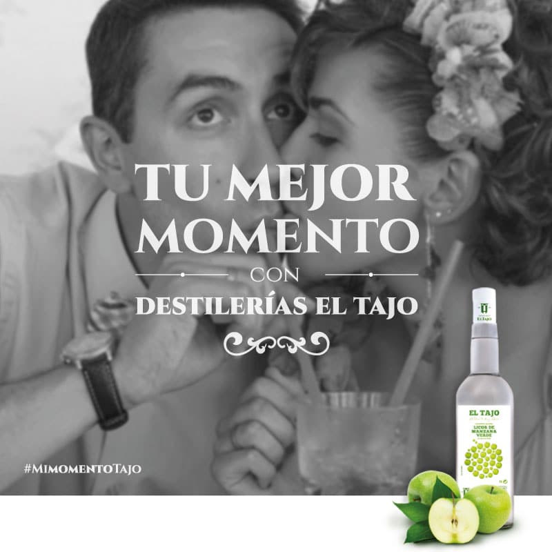 pareja_bebiendo